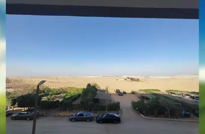 شقة - 3 غرف نوم - 2 حمامات للبيع في البوابة الاولي - خوفو - حدائق الاهرام - الجيزة