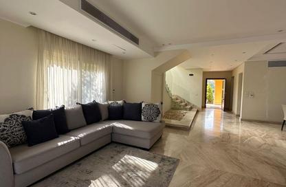 Villa - 5 Bedrooms - 4 Bathrooms for sale in Stone Park - 5th Settlement Compounds - The 5th Settlement - New Cairo City - Cairo