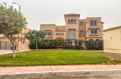 Townhouse - 3 - 2 for sale in Alex West - Alexandria Compounds - Alexandria