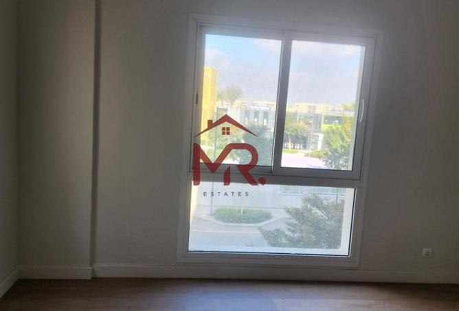 74304198 - Property Image 2