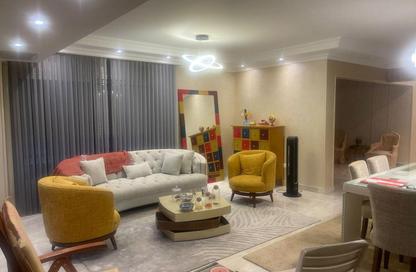 Penthouse - 4 Bedrooms - 4 Bathrooms for sale in Stone Residence - 5th Settlement Compounds - The 5th Settlement - New Cairo City - Cairo
