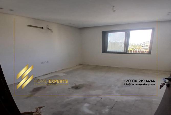 8570499 - Property Image 3