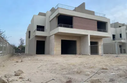 Villa - 4 Bedrooms - 5 Bathrooms for sale in The Crown - Cairo Alexandria Desert Road - 6 October City - Giza