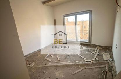 Apartment - 3 Bedrooms - 2 Bathrooms for sale in Area B - Ganoob El Acadimia - New Cairo City - Cairo