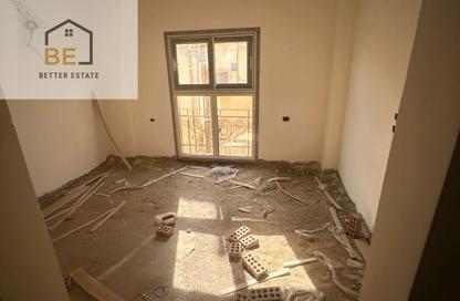 Apartment - 3 Bedrooms - 2 Bathrooms for sale in Area B - Ganoob El Acadimia - New Cairo City - Cairo Apartment - 3 Bedrooms - 2 Bathrooms for sale in Area B - Ganoob El Acadimia - New Cairo City - Cairo