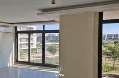 Apartment - 3 Bedrooms - 2 Bathrooms for sale in Taj City - 5th Settlement Compounds - The 5th Settlement - New Cairo City - Cairo