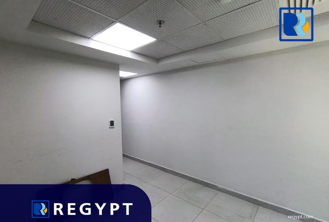 102057260 - Property Image 3