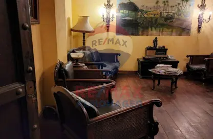 Apartment - 3 Bedrooms - 2 Bathrooms for sale in Taha Hussein St. - Zamalek - Cairo