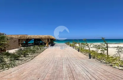 منزل مزدوج - 3 غرف نوم - 5 حمامات للبيع في سيلڤر ساندس - قسم مرسي مطروح - الساحل الشمالي