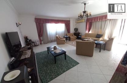 Apartment - 3 Bedrooms - 2 Bathrooms for rent in Mosadak St. - Dokki - Giza Apartment - 3 Bedrooms - 2 Bathrooms for rent in Mosadak St. - Dokki - Giza