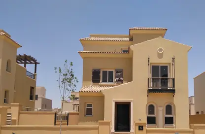 Villa - 4 Bedrooms - 4 Bathrooms for sale in Mivida - 5th Settlement Compounds - The 5th Settlement - New Cairo City - Cairo