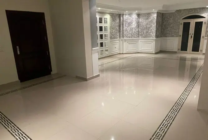 120361169 - Property Image 2