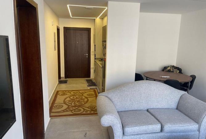 57484100 - Property Image 3