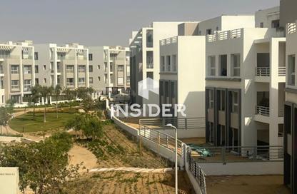 Apartment - 3 Bedrooms - 2 Bathrooms for sale in Hyde Park - New Cairo City - Cairo