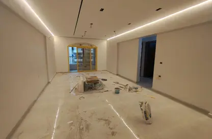 Apartment - 3 Bedrooms - 2 Bathrooms for sale in Grand City - Zahraa El Maadi - Hay El Maadi - Cairo