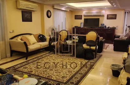 شقة - 3 غرف نوم - 3 حمامات للبيع في حدائق المهندسين - الحي الرابع - الشيخ زايد - الجيزة