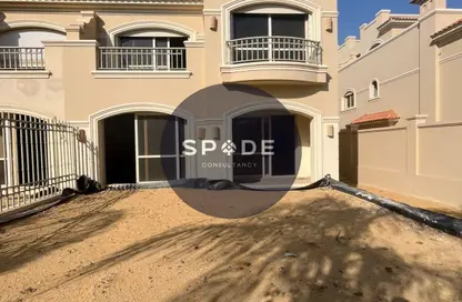 تاون هاوس - 3 غرف نوم - 4 حمامات للبيع في الباتيو 5 ايست - الباتيو - كمبوندات الشروق - مدينة الشروق - القاهرة
