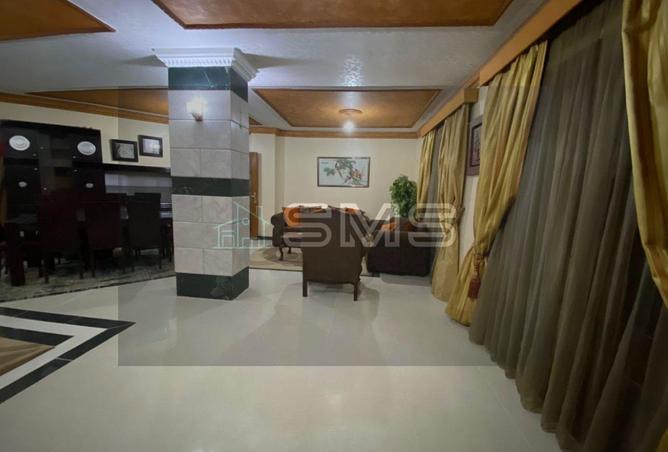 8595915 - Property Image 2