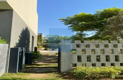 شقة - 3 غرف نوم - 2 حمامات للبيع في كمبوند البروج - كمبوندات الشروق - مدينة الشروق - القاهرة