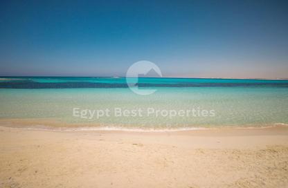 Villa - 6 - 7+ for sale in Beit Al Bahr - Sidi Heneish - North Coast