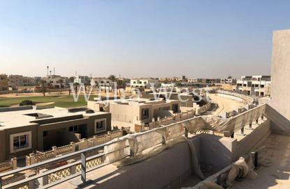 تاون هاوس - 4 - 5 للبيع في جولف فيوز - طريق مصر اسكندرية الصحراوي - مدينة 6 أكتوبر - الجيزة