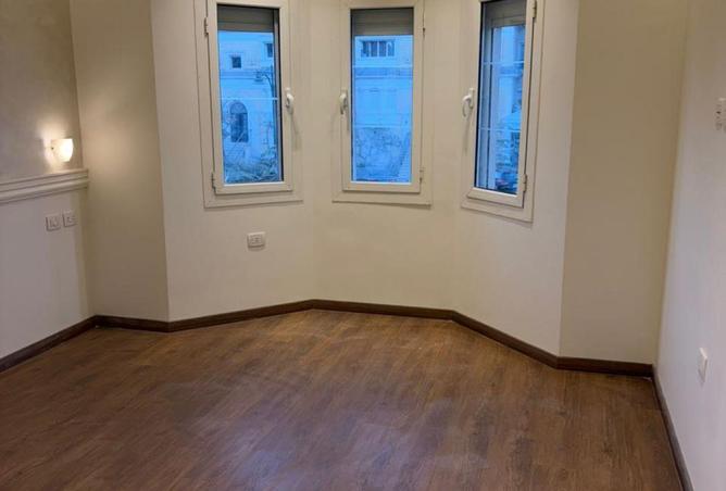 64904384 - Property Image 3