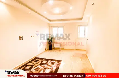 Apartment - 2 Bedrooms - 1 Bathroom for sale in Al Sayeda Sakina Bint Al Hussein St. - Kafr Abdo - Roushdy - Hay Sharq - Alexandria