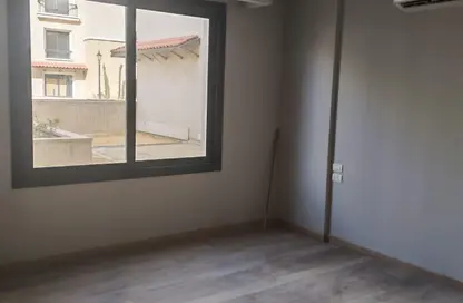 Apartment - 3 Bedrooms - 3 Bathrooms for rent in Village West - Sheikh Zayed Compounds - Sheikh Zayed City - Giza