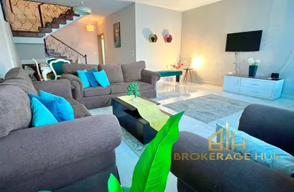 Penthouse - 3 Bedrooms - 4 Bathrooms for rent in Midtown - South Investors Area - New Cairo City - Cairo