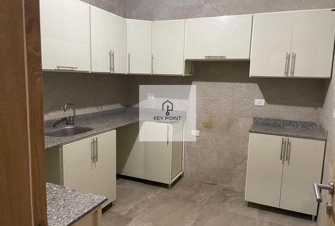 74044342 - Property Image 3