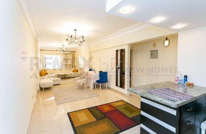 Apartment - 3 Bedrooms - 1 Bathroom for sale in Smouha - Hay Sharq - Alexandria
