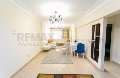 Apartment - 3 Bedrooms - 1 Bathroom for sale in Smouha - Hay Sharq - Alexandria