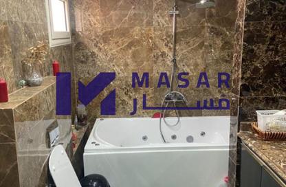 (بنتهاوس  (روف - 2 - 2 للبيع في محور العروبة - المنطقة أ - حى جنوب الاكايمية - مدينة القاهرة الجديدة - القاهرة