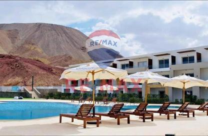منزل مزدوج - 3 غرف نوم - 3 حمامات للبيع في تلال السخنة - العين السخنة - السويس