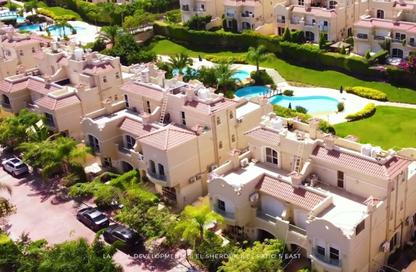 Townhouse - 4 - 4 for sale in Al Patio 5 East - El Patio - El Shorouk Compounds - Shorouk City - Cairo