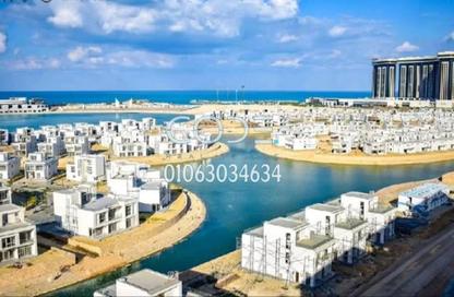 فيلا - 8 غرف نوم - 8 حمامات للبيع في مازيرين - مدينة العلمين الجديدة - العلمين - الساحل الشمالي