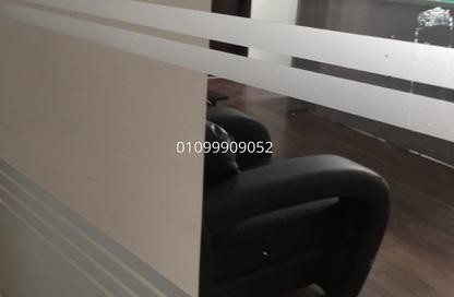 Restaurant - Studio - 2 Bathrooms for rent in Zamalek - Cairo