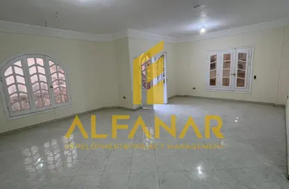 شقة - 3 غرف نوم - 2 حمامات للايجار في البنفسج 3 - البنفسج - مدينة القاهرة الجديدة - القاهرة