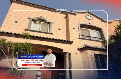 Villa - 5 Bedrooms - 3 Bathrooms for rent in 1st District - Sheikh Zayed City - Giza