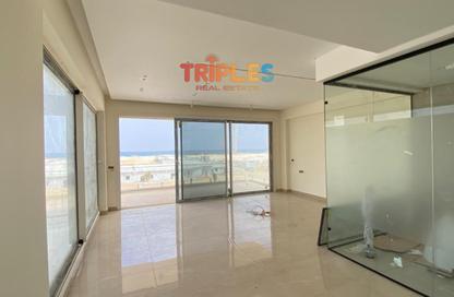 Chalet - 3 Bedrooms - 3 Bathrooms for sale in Direction White - Ras Al Hekma - North Coast