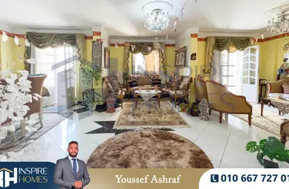 شقة - 4 غرف نوم - 1 حمام للبيع في محرم بك - حي وسط - الاسكندرية