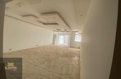 Apartment - 3 - 3 for sale in Garden Residence - Hyde Park - New Cairo City - Cairo
