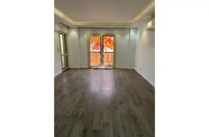 Apartment - 2 Bedrooms - 1 Bathroom for rent in El Rehab Extension - Al Rehab - New Cairo City - Cairo