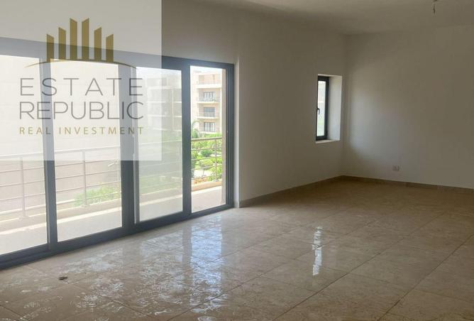 52453825 - Property Image 2