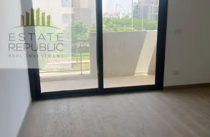 Apartment - 2 Bedrooms - 3 Bathrooms for sale in Moon Residences - Fifth Square - The 5th Settlement - New Cairo City - Cairo