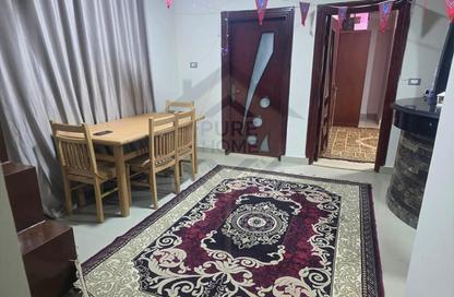 شقة - 3 غرف نوم - 2 حمامات للايجار في كامب شيزار - حي وسط - الاسكندرية