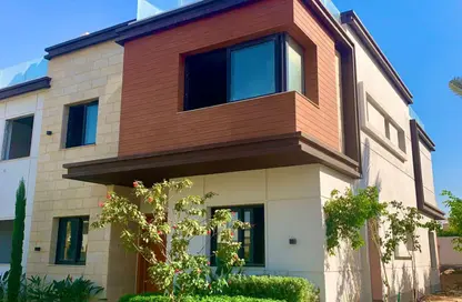 Villa - 4 Bedrooms - 4 Bathrooms for sale in Azzar - 5th Settlement Compounds - The 5th Settlement - New Cairo City - Cairo