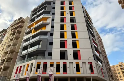 Apartment - 3 Bedrooms - 2 Bathrooms for sale in Al Hadaba Al Wosta - Mokattam - Cairo