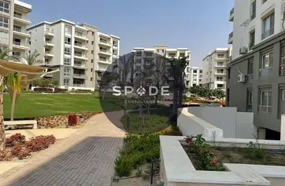 Apartment - 2 Bedrooms - 2 Bathrooms for sale in Garden Residence - Hyde Park - New Cairo City - Cairo