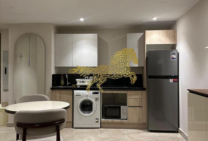 98837445 - Property Image 3